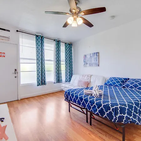 Stylish Ocean Dr Apt W/ 2 Queen Beds, Across Beach Miami Beach Exterior photo