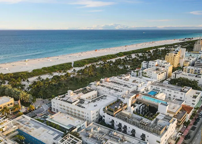 Stylish Ocean Dr Apt W/ 2 Queen Beds, Across Beach