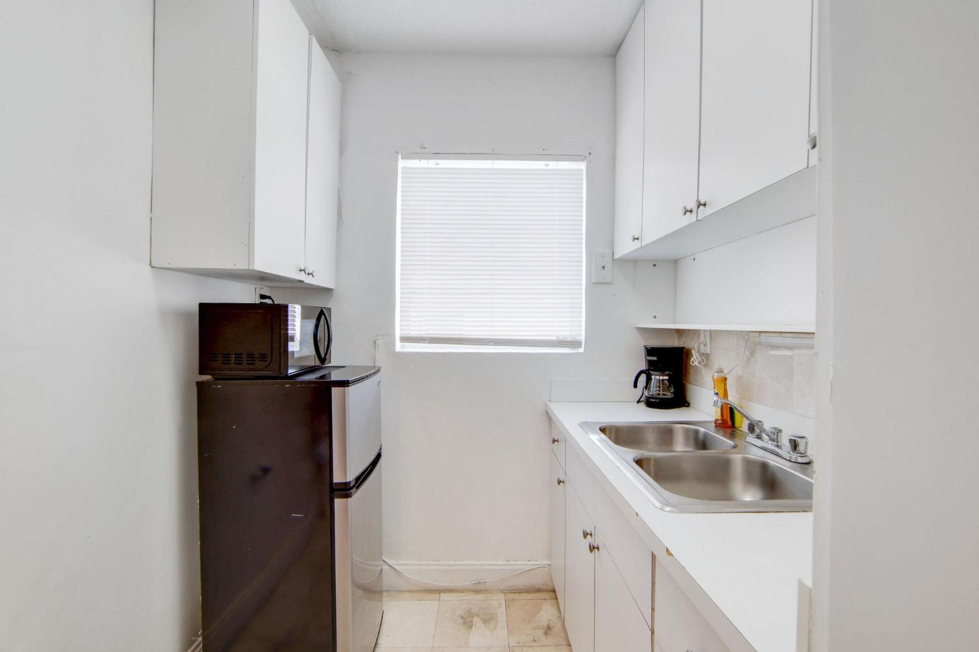 Apartamento Stylish Ocean Dr W/ 2 Queen Beds, Across